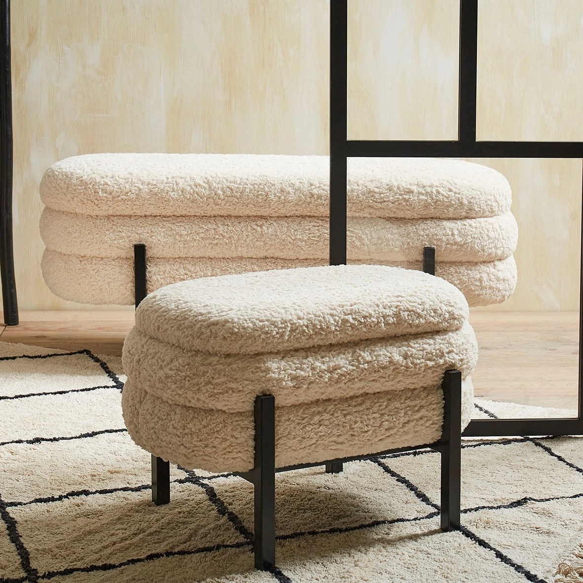 SEMA DESIGN Banc Coffre En Tissu Bouclette Crème Et Fer Noir - Cosine 8 SEMA DESIGN Banc Coffre En Tissu Bouclette Crème Et Fer Noir - Cosine – Image 6
