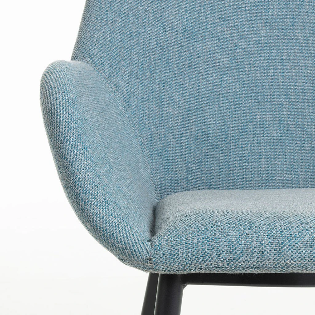 La Forma Chaise Avec Accoudoir En Tissu Bleu Clair - Konna 6 La Forma Chaise Avec Accoudoir En Tissu Bleu Clair - Konna – Image 4